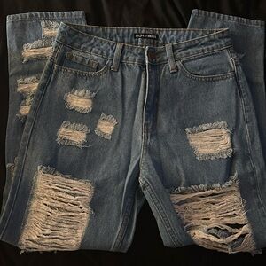 Fashion Nova distressed boyfriend jeans